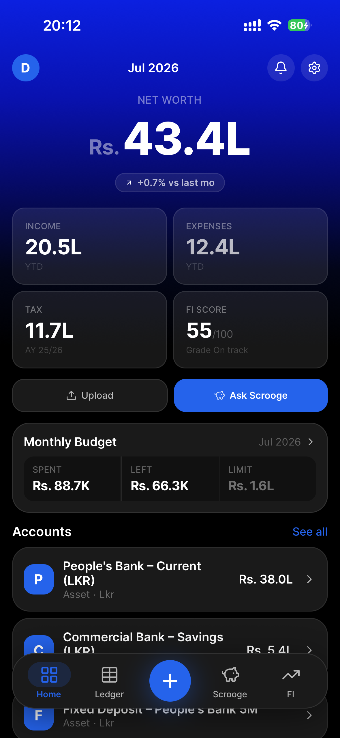 Salli mobile app home screen showing net worth, income, expenses, and accounts